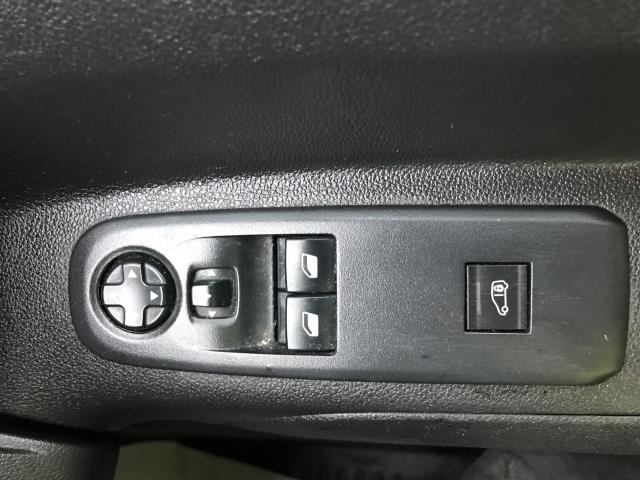 2021 Peugeot Partner 1000 1.5 Bluehdi 100 Professional Van (NV70VUX) Image 31