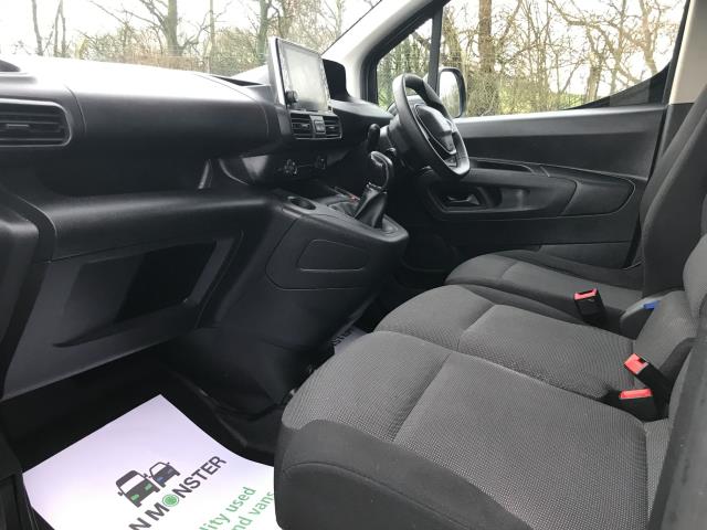 2021 Peugeot Partner 1000 1.5 Bluehdi 100 Professional Van (NV70VUX) Image 22