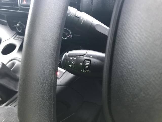 2021 Peugeot Partner 1000 1.5 Bluehdi 100 Professional Van (NV70VUX) Image 28