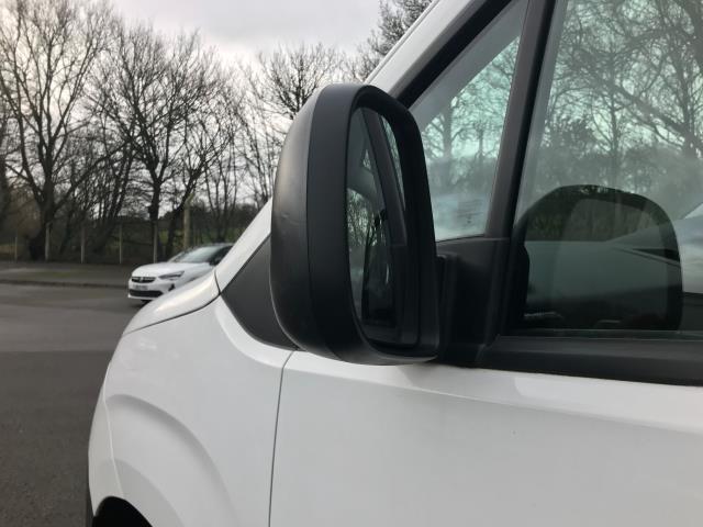 2021 Peugeot Partner 1000 1.5 Bluehdi 100 Professional Van (NV70VUX) Image 18