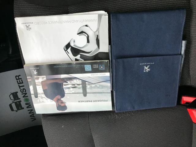 2021 Peugeot Partner 1000 1.5 Bluehdi 100 Professional Van (NV70VUX) Image 34