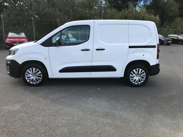 2021 Peugeot Partner 1000 1.5 Bluehdi 100 Professional Van (NV70VVF) Image 5