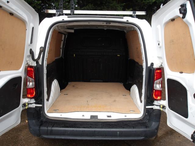 2021 Peugeot Partner 1000 1.5 Bluehdi 100 Professional Van (NV70VXX) Image 17