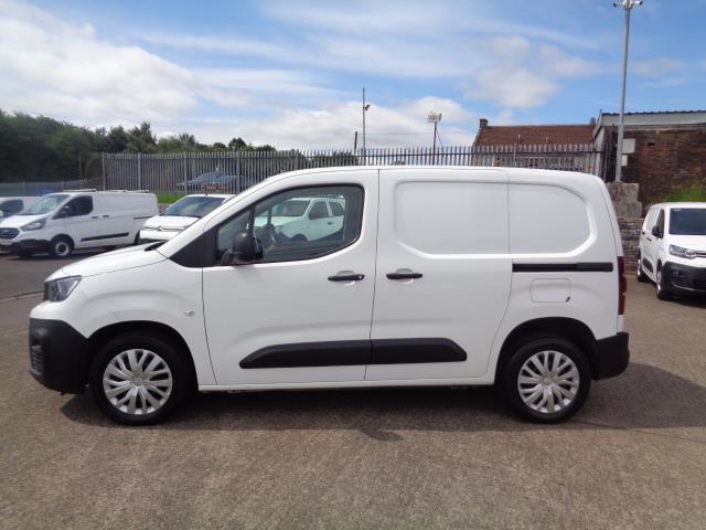 2021 Peugeot Partner 1000 1.5 Bluehdi 100 Professional Van (NV70VYD) Image 6