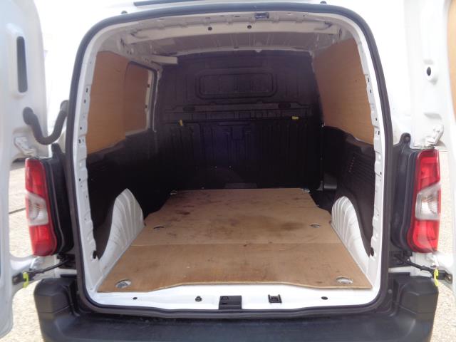2021 Peugeot Partner 1000 1.5 Bluehdi 100 Professional Van (NV70VYD) Image 21