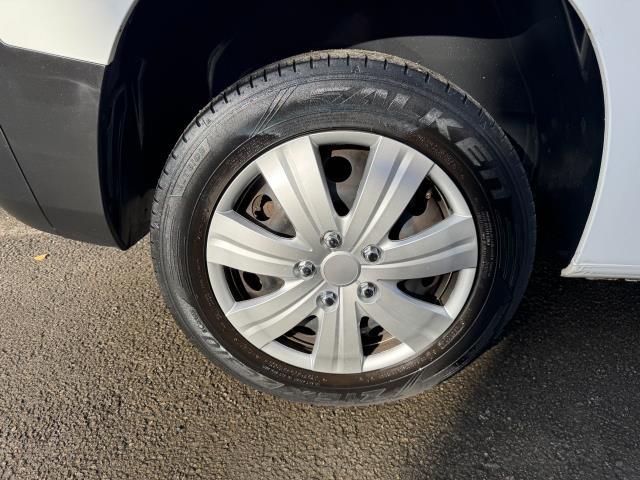 2021 Peugeot Partner 1000 1.5 Bluehdi 100 Professional Van (NV70VYO) Image 54