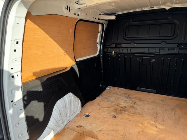 2021 Peugeot Partner 1000 1.5 Bluehdi 100 Professional Van (NV70VYO) Image 44