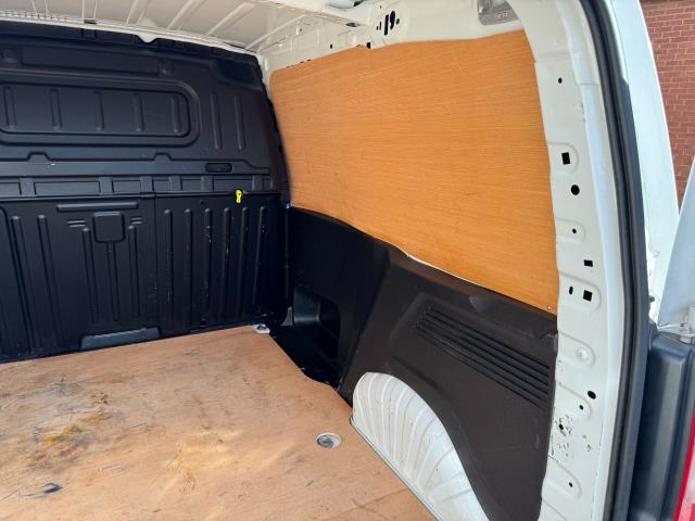 2021 Peugeot Partner 1000 1.5 Bluehdi 100 Professional Van (NV70VYO) Image 45