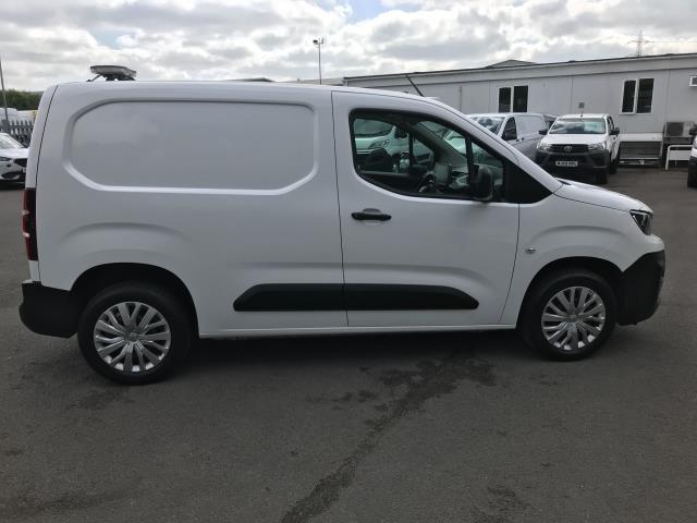2021 Peugeot Partner 1000 1.5 Bluehdi 100 Professional Van (NV70VZL) Image 12