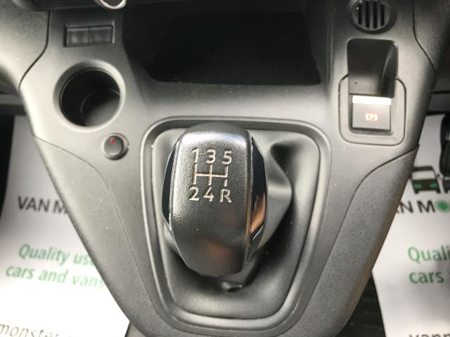 2021 Peugeot Partner 1000 1.5 Bluehdi 100 Professional Van (NV70VZL) Image 26