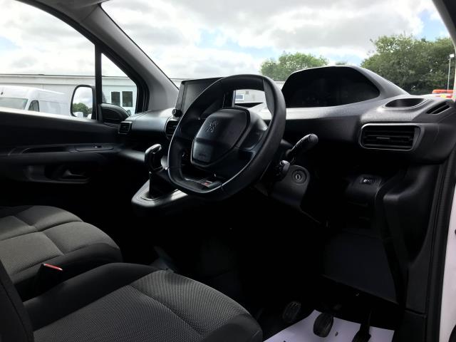 2021 Peugeot Partner 1000 1.5 Bluehdi 100 Professional Van (NV70VZL) Image 20