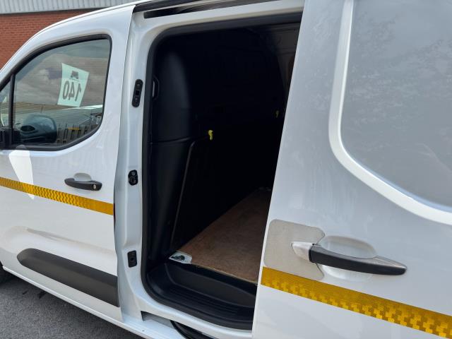 2021 Peugeot Partner 1000 1.5 Bluehdi 100 Professional Van EURO 6 (NV70VZN) Image 39