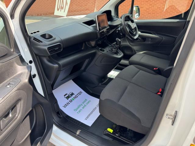 2021 Peugeot Partner 1000 1.5 Bluehdi 100 Professional Van EURO 6 (NV70VZN) Image 28