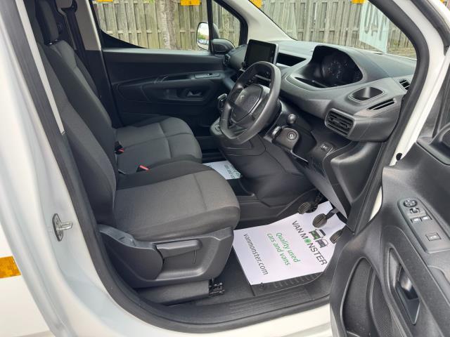 2021 Peugeot Partner 1000 1.5 Bluehdi 100 Professional Van EURO 6 (NV70VZN) Image 13