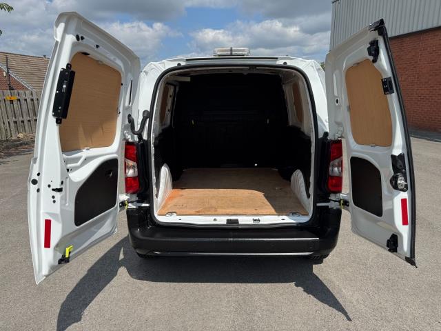 2021 Peugeot Partner 1000 1.5 Bluehdi 100 Professional Van EURO 6 (NV70VZN) Image 42