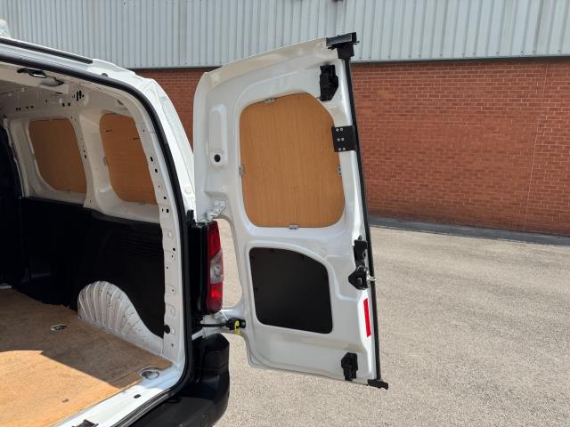 2021 Peugeot Partner 1000 1.5 Bluehdi 100 Professional Van EURO 6 (NV70VZN) Image 50