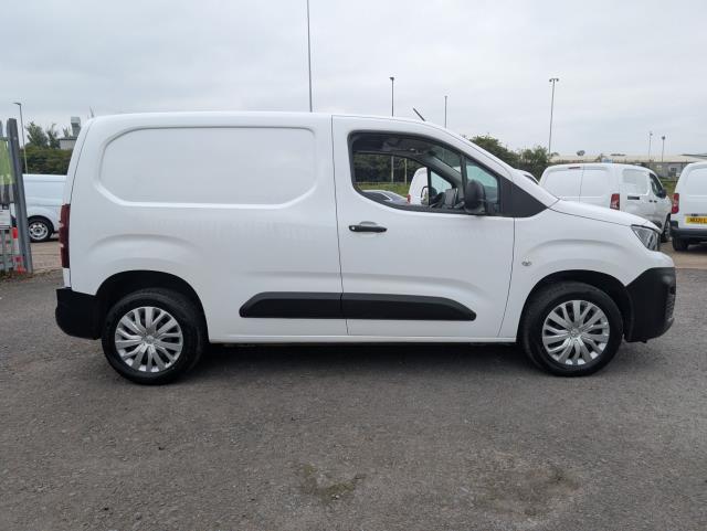2021 Peugeot Partner 1000 1.5 Bluehdi 100 Professional Van (NV70WOX) Image 13