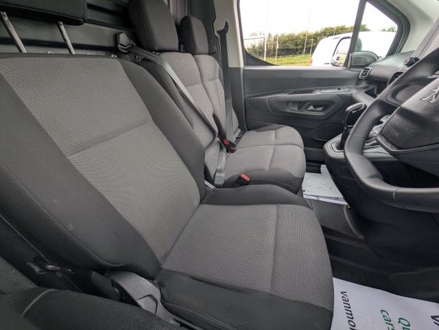 2021 Peugeot Partner 1000 1.5 Bluehdi 100 Professional Van (NV70WOX) Image 14