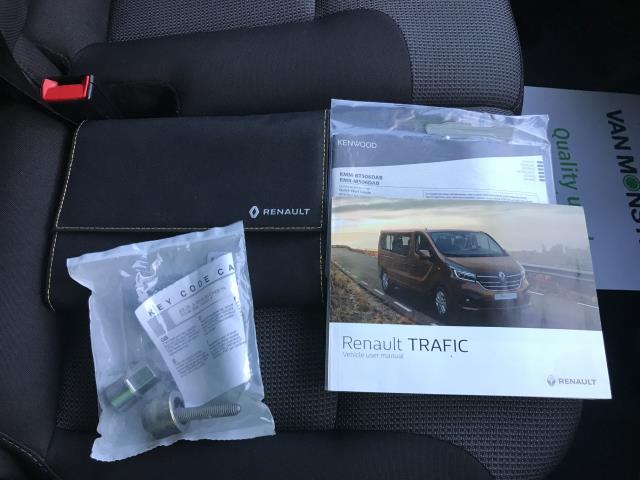 2021 Renault Trafic Ll30 Energy Dci 120 Business+ Van (NV71AXK) Image 30