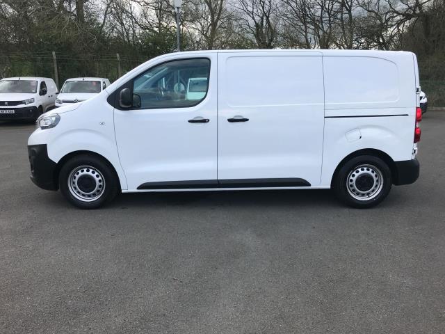 2021 Peugeot Expert 1000 1.5 Bluehdi 100 Professional Van (NV71BKK) Image 4