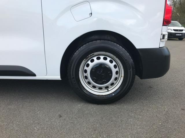 2021 Peugeot Expert 1000 1.5 Bluehdi 100 Professional Van (NV71BKK) Image 14