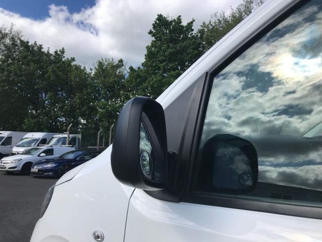 2021 Peugeot Expert 1000 1.5 Bluehdi 100 Professional Van (NV71BKU) Image 18