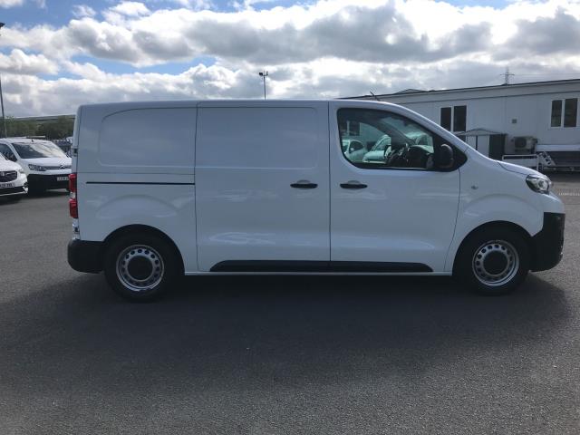2021 Peugeot Expert 1000 1.5 Bluehdi 100 Professional Van (NV71BKU) Image 13