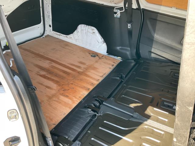 2021 Peugeot Partner 850 1.5 Bluehdi 100 Professional Crew Van (NV71BKZ) Image 18