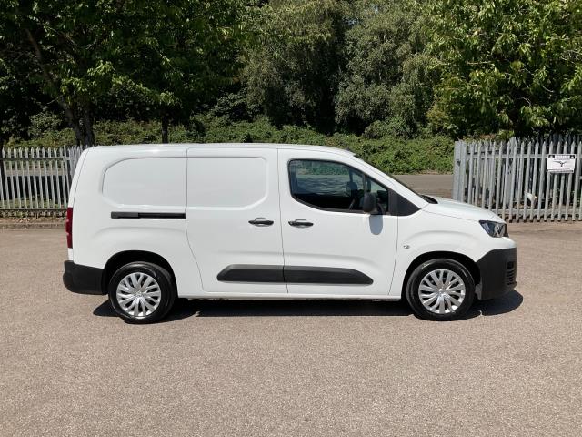 2021 Peugeot Partner 850 1.5 Bluehdi 100 Professional Crew Van (NV71BKZ) Image 15