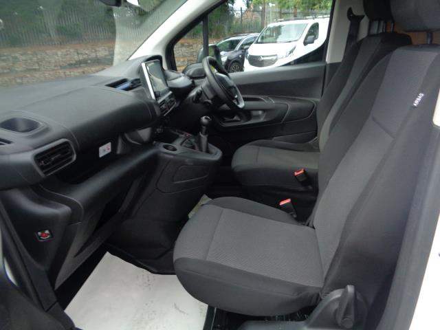 2021 Peugeot Partner 850 1.5 Bluehdi 100 Professional Crew Van (NV71BMZ) Image 16