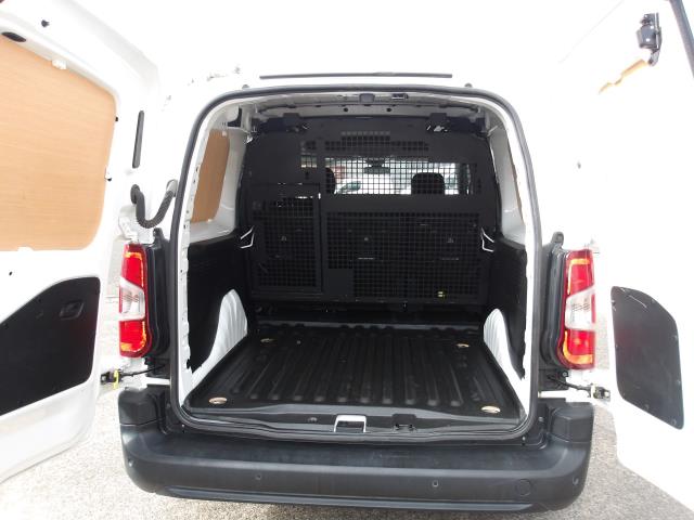 2021 Peugeot Partner 850 1.5 Bluehdi 100 Professional Crew Van (NV71CKJ) Image 16