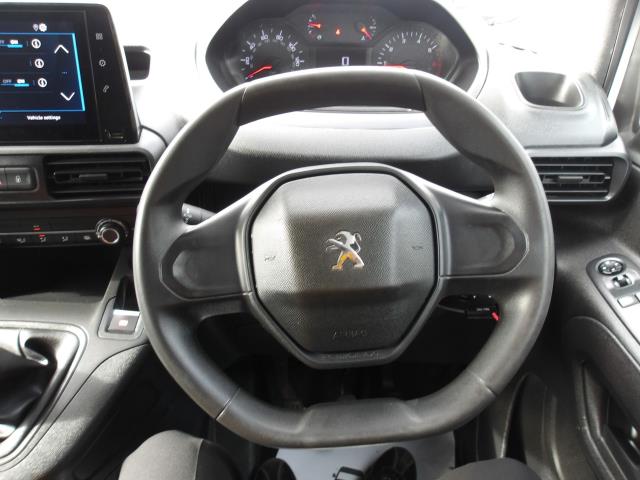 2021 Peugeot Partner 850 1.5 Bluehdi 100 Professional Crew Van (NV71CKJ) Image 21