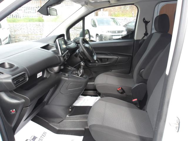2021 Peugeot Partner 850 1.5 Bluehdi 100 Professional Crew Van (NV71CKJ) Image 19