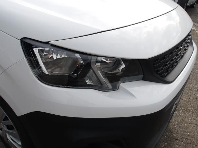 2021 Peugeot Partner 850 1.5 Bluehdi 100 Professional Crew Van (NV71CKJ) Image 10