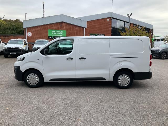 2021 Peugeot Expert 1200 1.5 Bluehdi 100 Professional Van (NV71CUH) Image 6