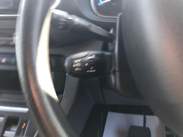 2021 Peugeot e-Expert 1000 100Kw 75Kwh Professional Van Auto (NV71DGY) Image 28