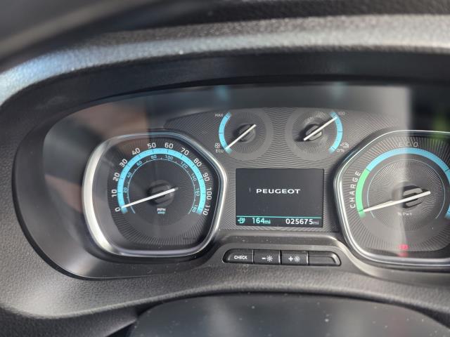 2021 Peugeot e-Expert 1000 100Kw 75Kwh Professional Van Auto (NV71DSZ) Image 13