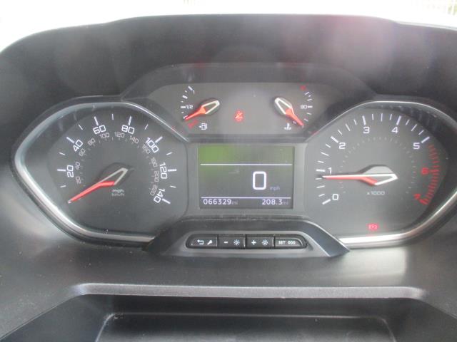 2021 Peugeot Partner 950 1.5 Bluehdi 100 Professional Premium Van (NV71DTO) Image 13