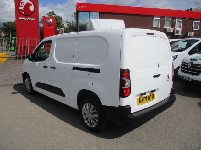 2021 Peugeot Partner 950 1.5 Bluehdi 100 Professional Premium Van (NV71DTO) Image 7