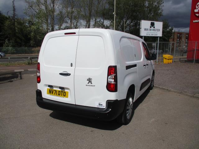 2021 Peugeot Partner 950 1.5 Bluehdi 100 Professional Premium Van (NV71DTO) Image 4