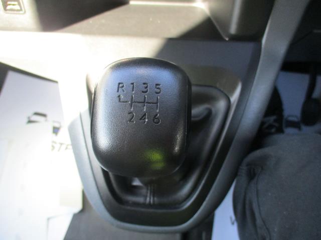 2021 Peugeot Expert 1400 2.0 Bluehdi 145 Professional Premium Van (NV71DXZ) Image 24