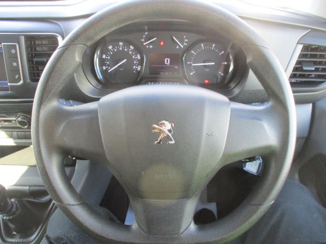 2021 Peugeot Expert 1400 2.0 Bluehdi 145 Professional Premium Van (NV71DXZ) Image 14
