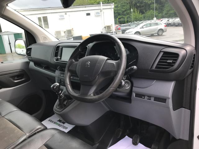 2021 Peugeot Expert 1200 1.5 Bluehdi 100 Professional Van (NV71DZU) Image 12