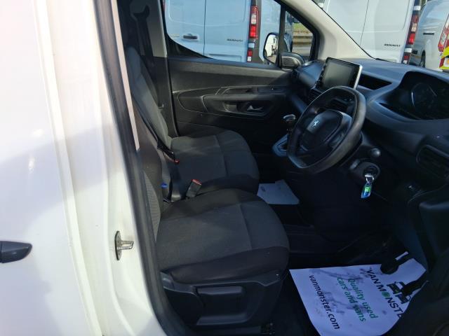 2021 Peugeot Partner 950 1.5 Bluehdi 100 Professional Premium Van (NV71EUF) Image 24
