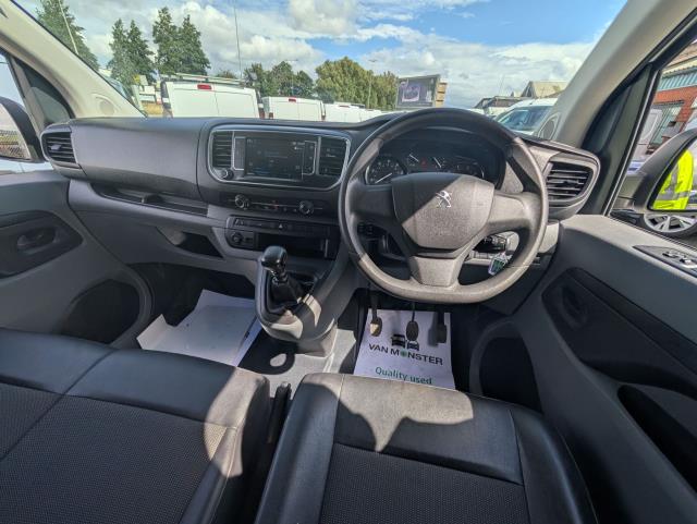 2021 Peugeot Expert 1400 2.0 Bluehdi 145 Professional Premium Van (NV71EWF) Image 16
