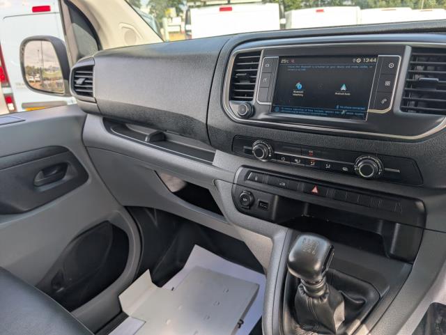 2021 Peugeot Expert 1400 2.0 Bluehdi 145 Professional Premium Van (NV71EWF) Image 26