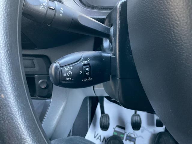 2021 Peugeot Expert 1400 2.0 Bluehdi 145 Professional Premium Van (NV71EWL) Image 30