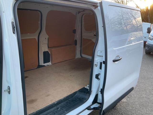 2021 Peugeot Expert 1400 2.0 Bluehdi 145 Professional Premium Van (NV71EWL) Image 8