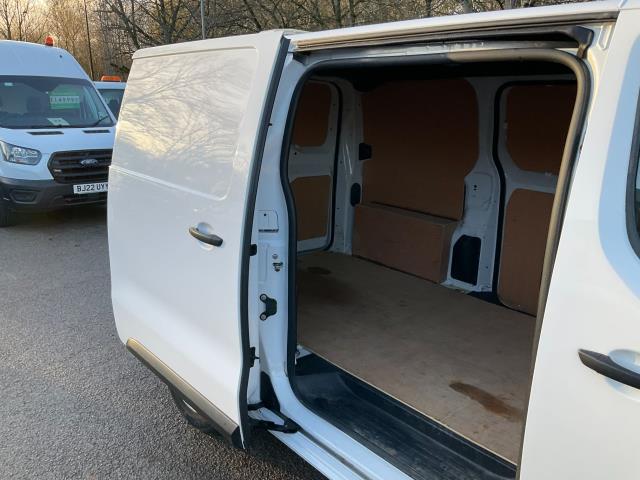 2021 Peugeot Expert 1400 2.0 Bluehdi 145 Professional Premium Van (NV71EWL) Image 16