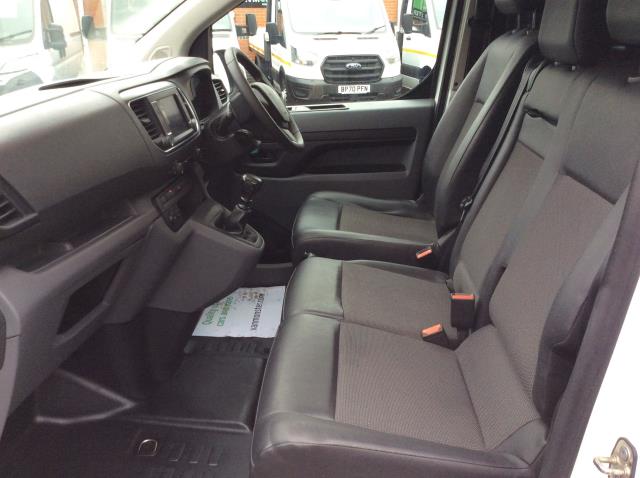 2021 Peugeot Expert 1000 1.5 Bluehdi 100 Professional Van (NV71FLR) Image 7